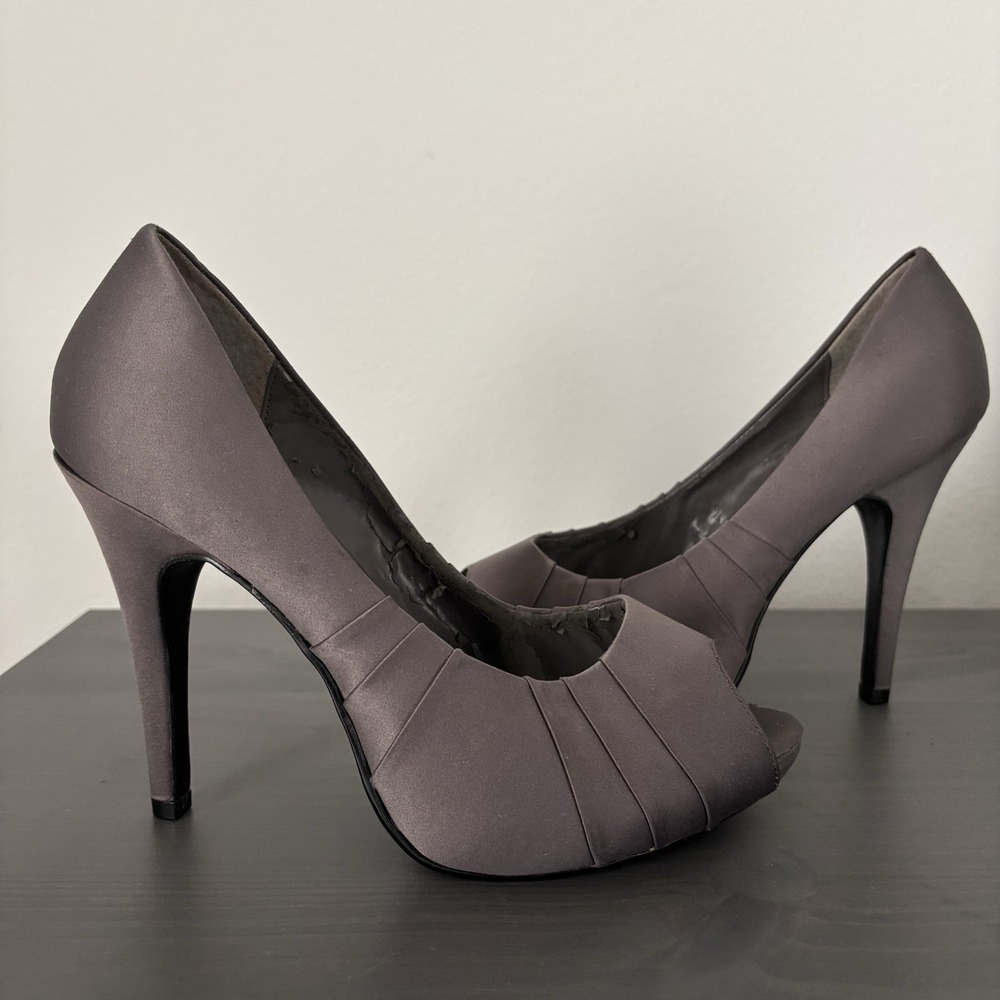 Kelly & Katie Womens Gray Peep Toe Dress Shoes High Heels Pumps Occasion‎ 8.5